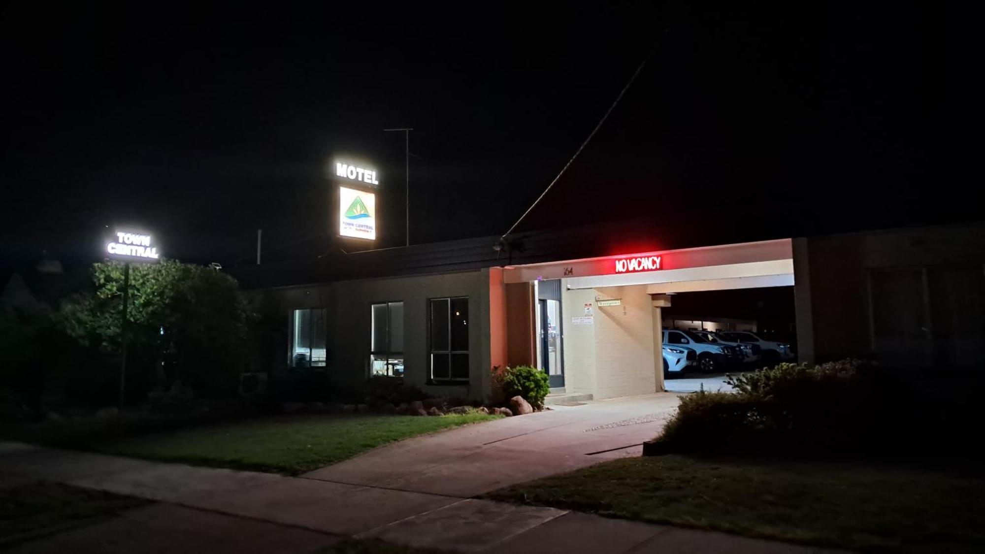 Bairnsdale Town Central Motel Dış mekan fotoğraf