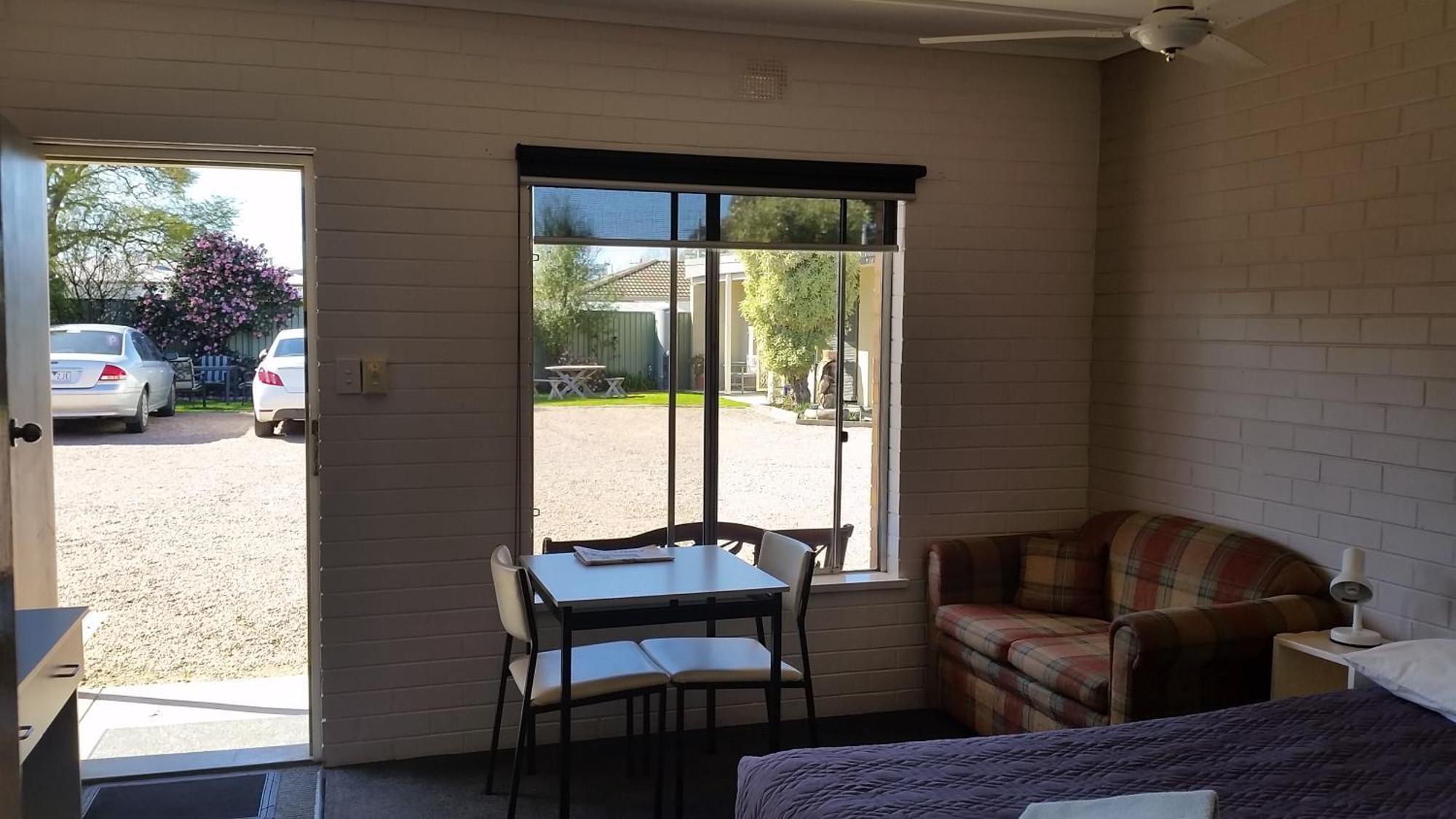 Bairnsdale Town Central Motel Oda fotoğraf